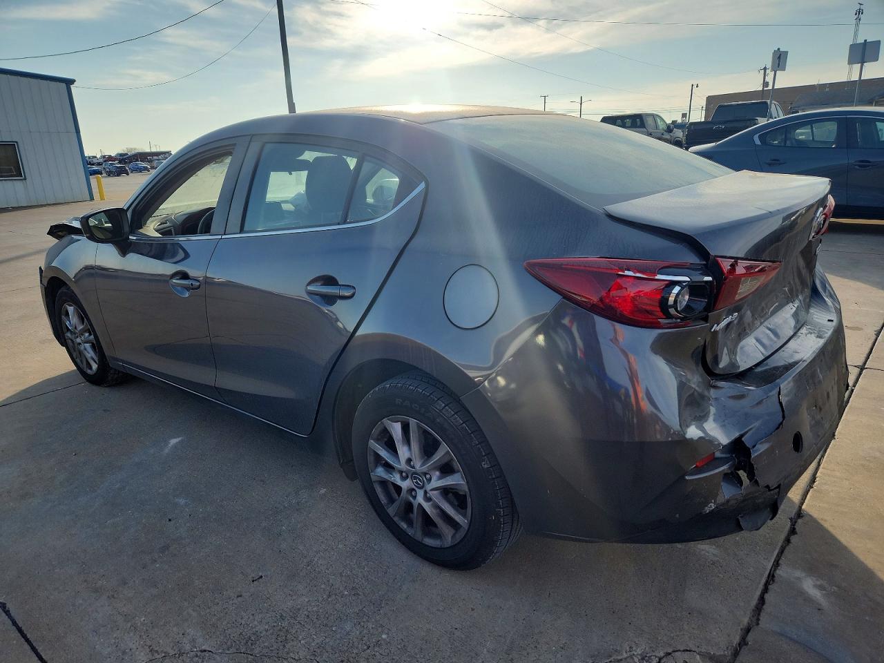 2018 MAZDA 3 SPORT photo 2