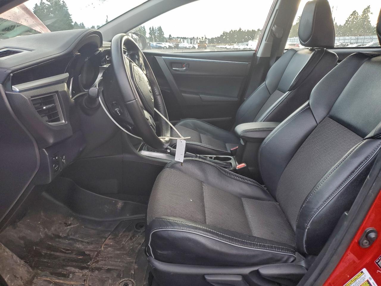 2015 TOYOTA COROLLA L photo 13