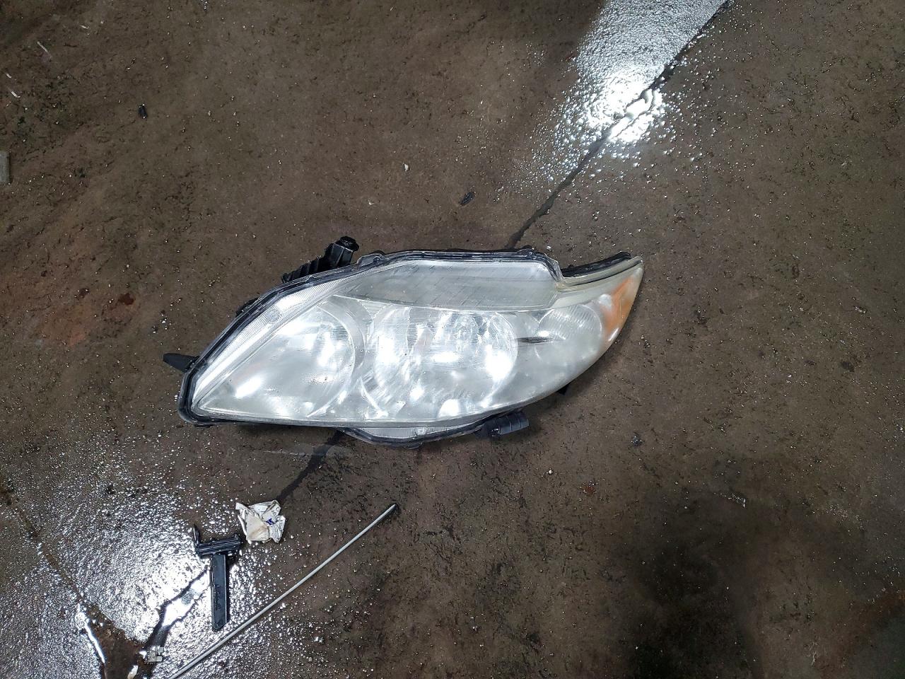 2010 TOYOTA COROLLA BASE photo 12