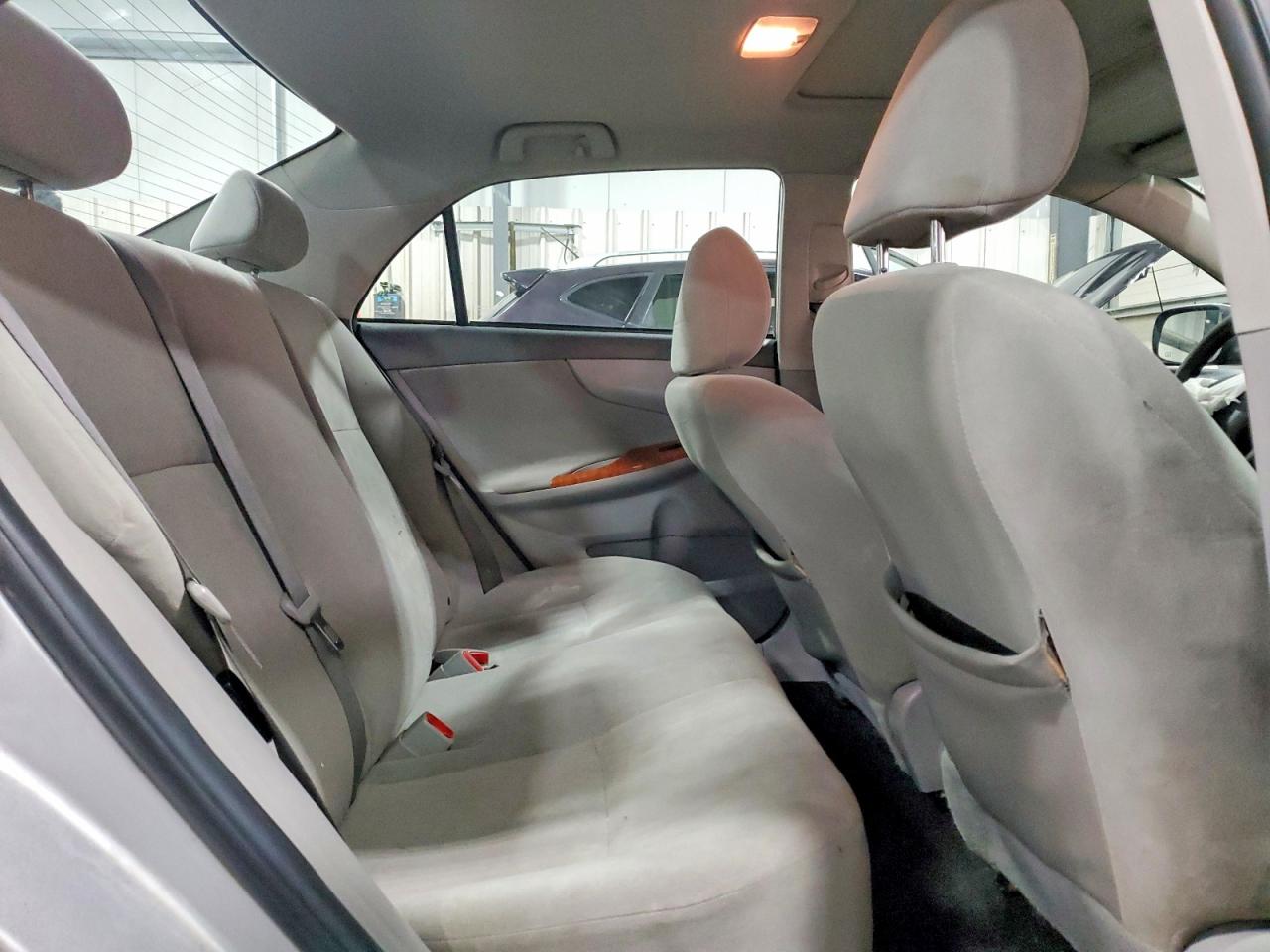 2010 TOYOTA COROLLA BASE photo 10