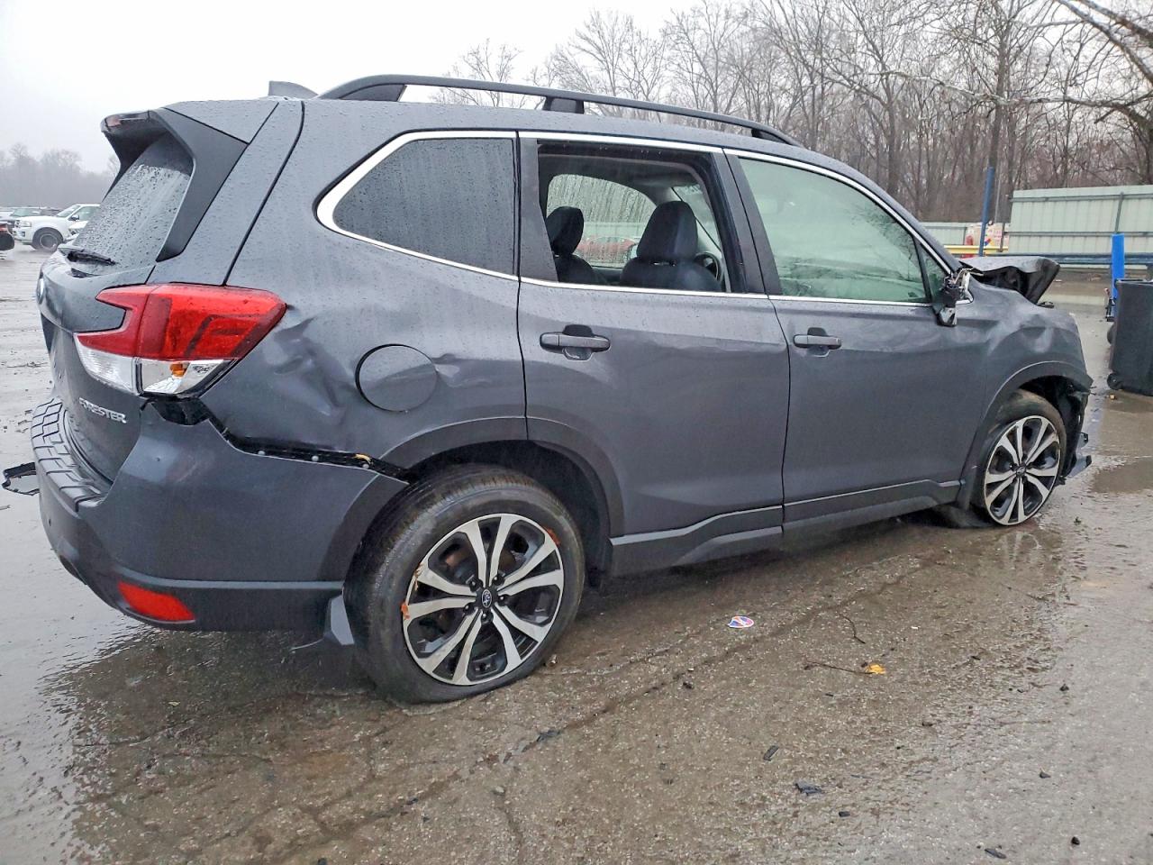 2021 SUBARU FORESTER LIMITED photo 3