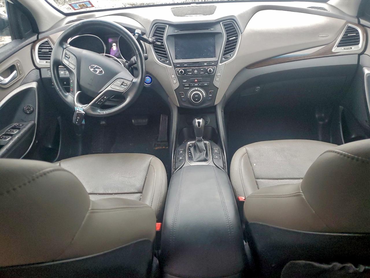 2017 HYUNDAI SANTA FE SPORT photo 8