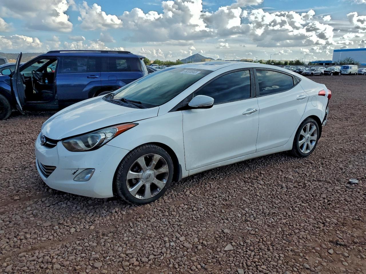 2013 HYUNDAI ELANTRA