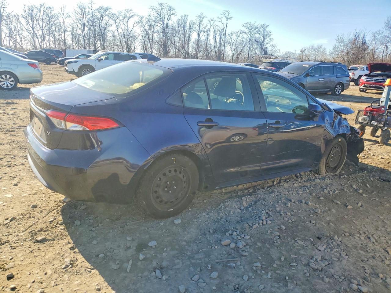 2020 TOYOTA COROLLA LE photo 3