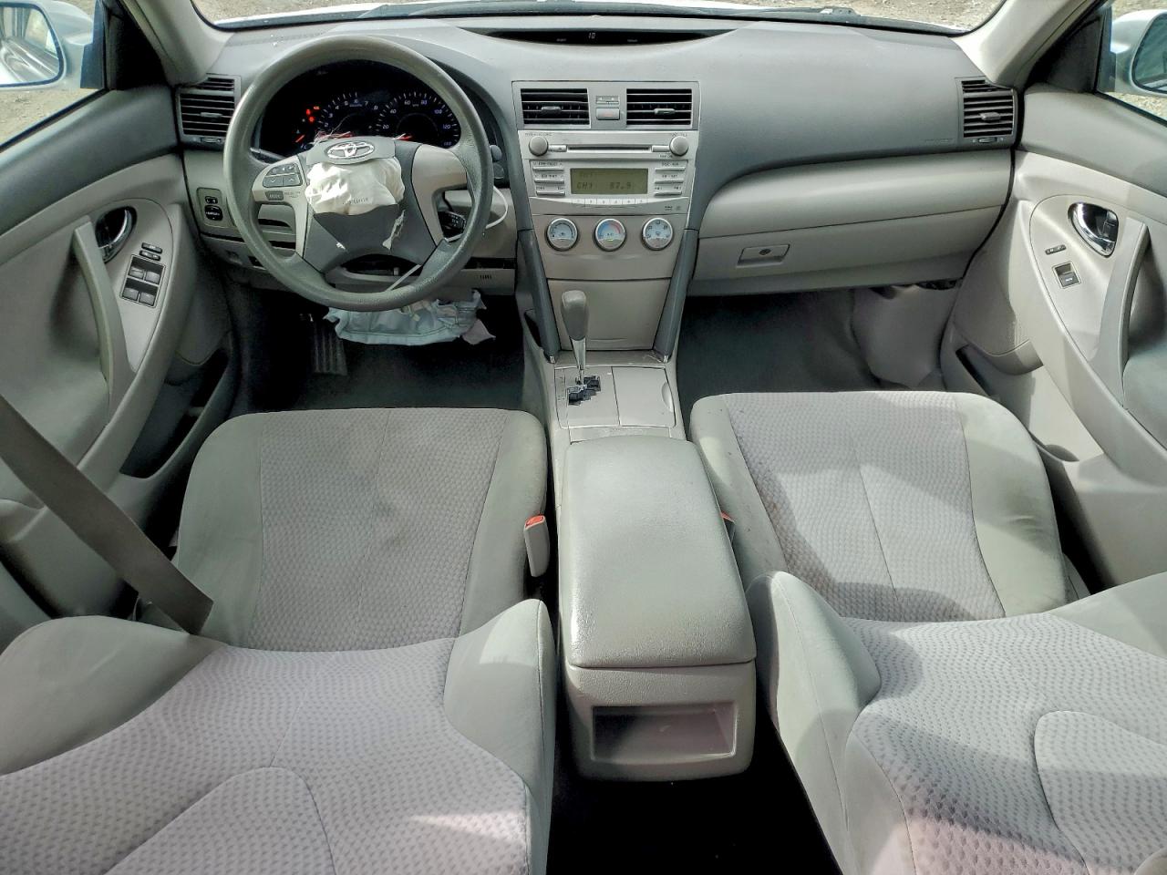 2011 TOYOTA CAMRY BASE photo 8