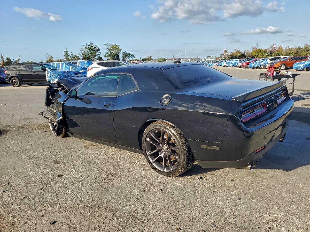 2023 DODGE CHALLENGER R/T SCAT PACK photo 2