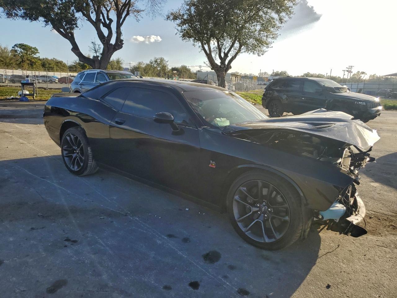 2023 DODGE CHALLENGER R/T SCAT PACK photo 4