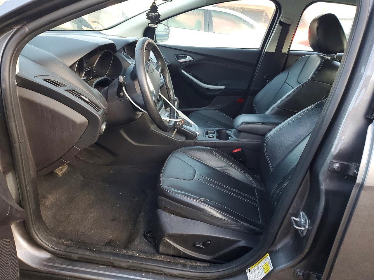 2014 FORD FOCUS SE photo 7