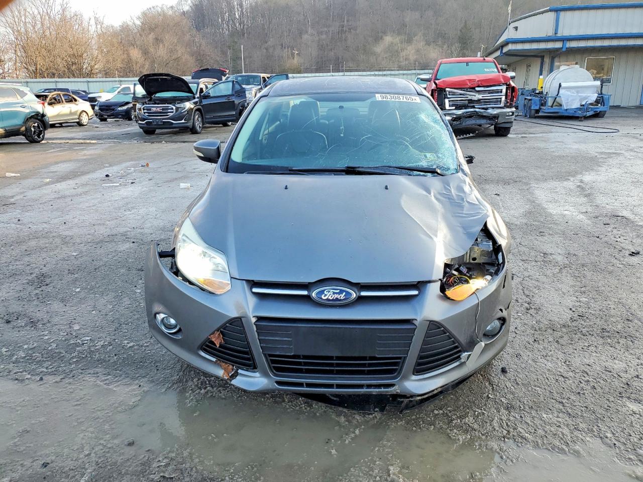 2014 FORD FOCUS SE photo 5