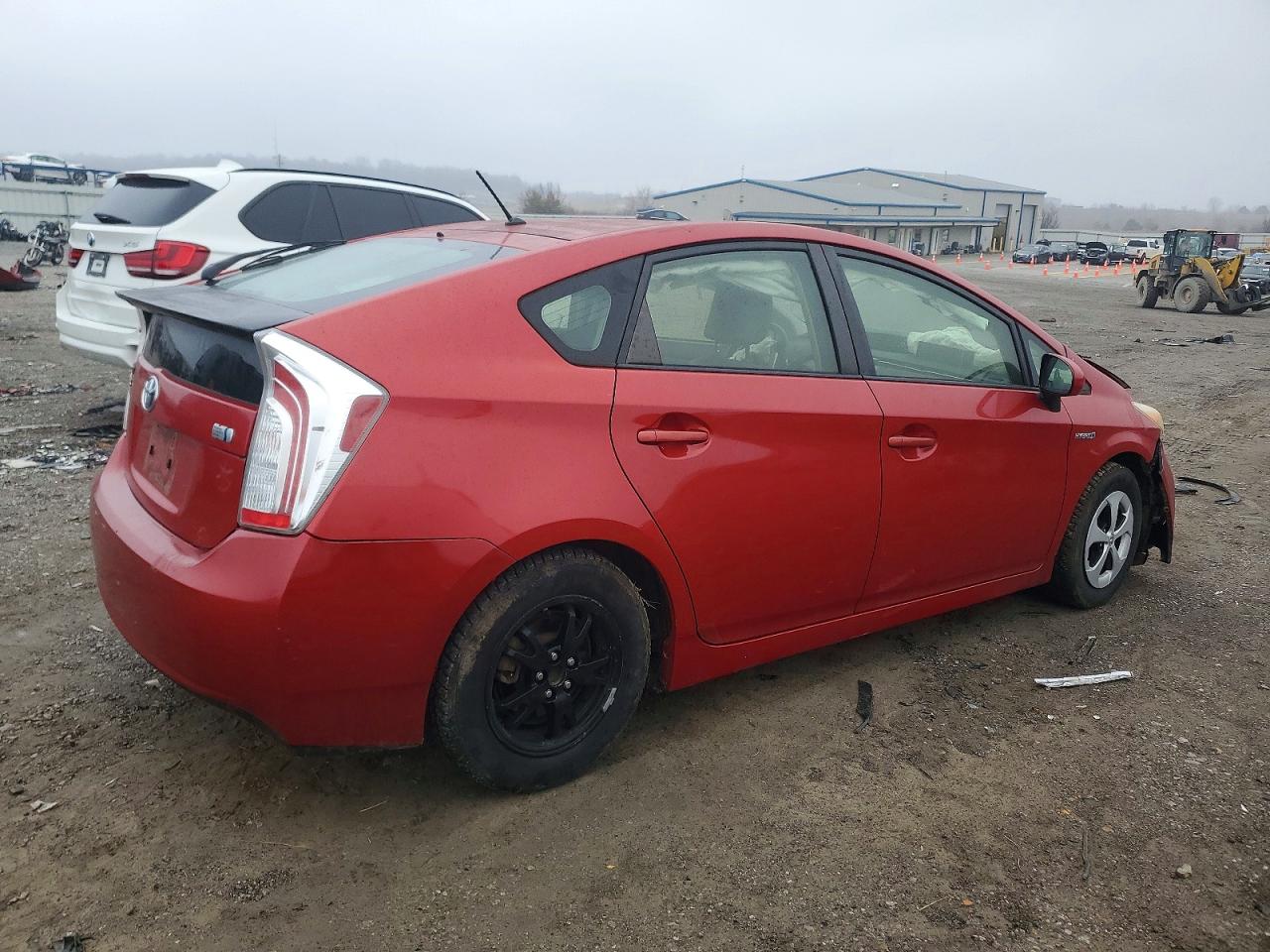 2014 TOYOTA PRIUS photo 3