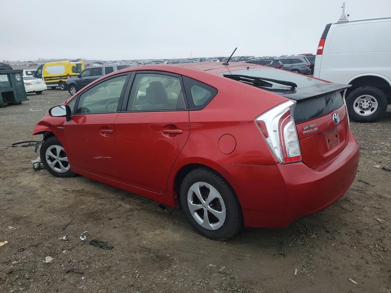 2014 TOYOTA PRIUS photo 2