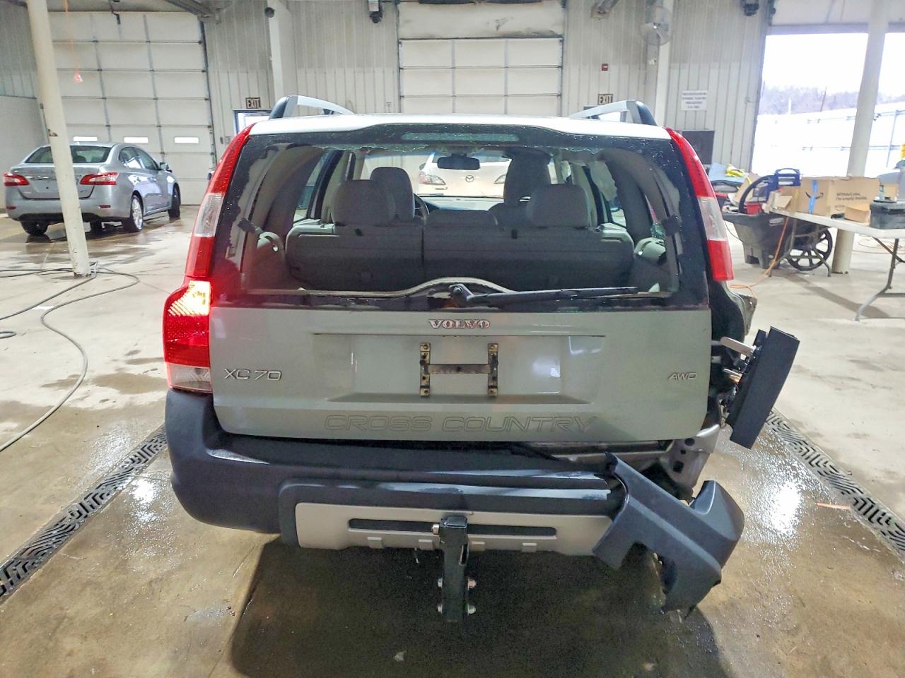 2005 VOLVO XC70 photo 6