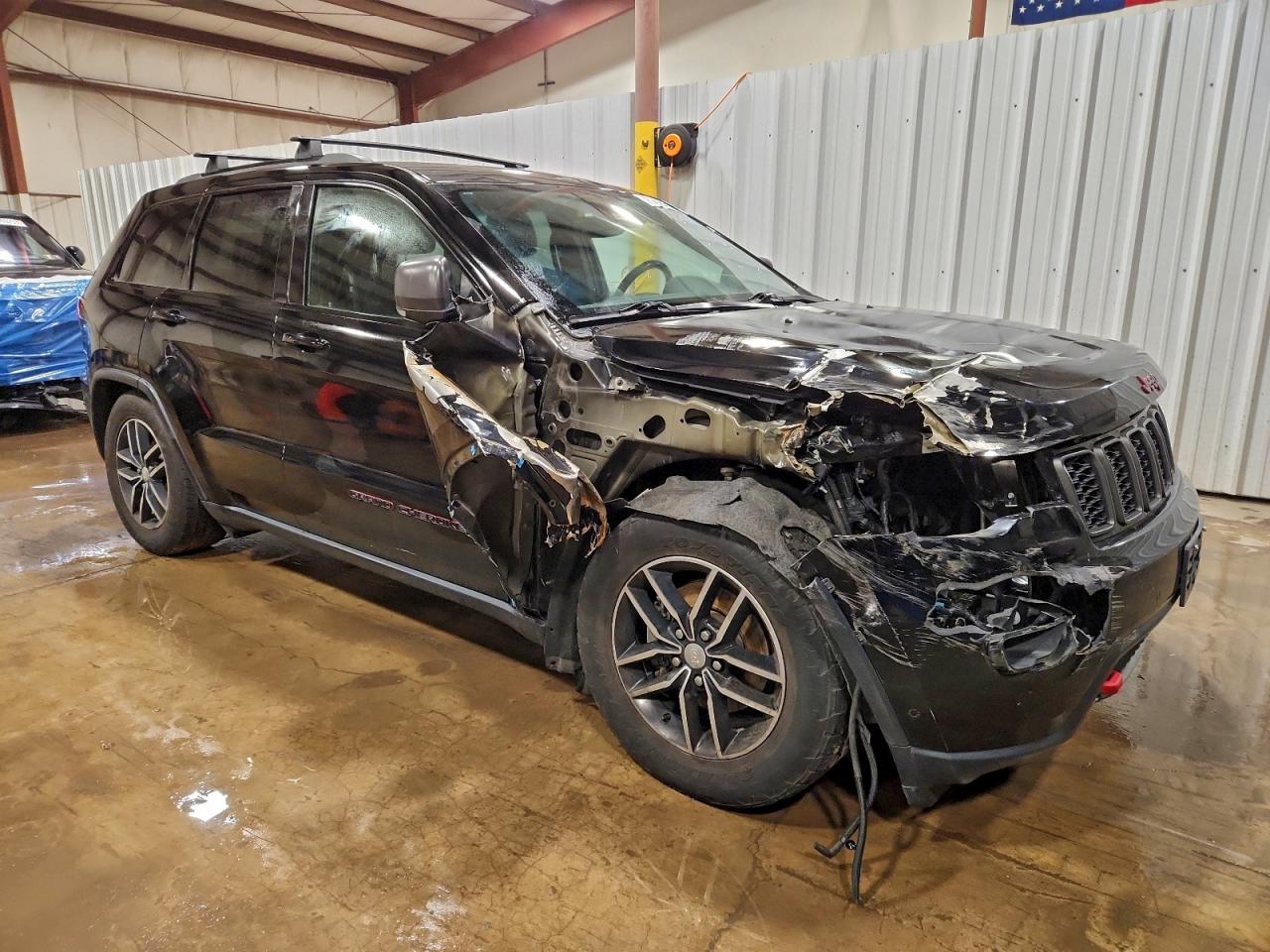 2018 JEEP GRAND CHEROKEE TRAILHAWK photo 4