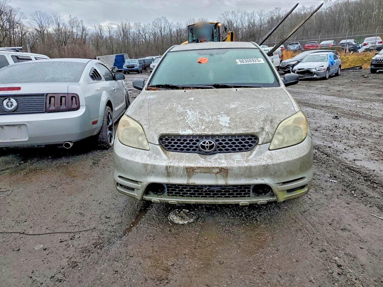 2004 TOYOTA COROLLA MATRIX XR photo 5