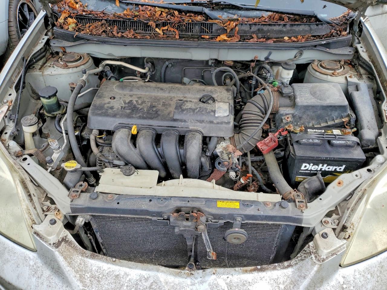 2004 TOYOTA COROLLA MATRIX XR photo 11