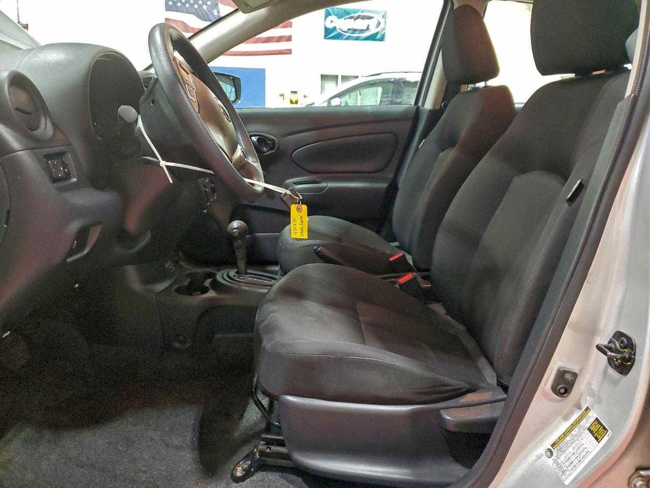 2019 NISSAN VERSA S photo 7
