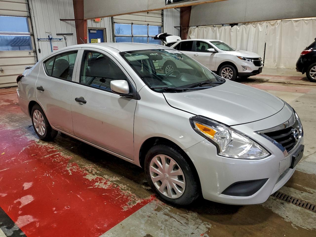 2019 NISSAN VERSA S photo 4