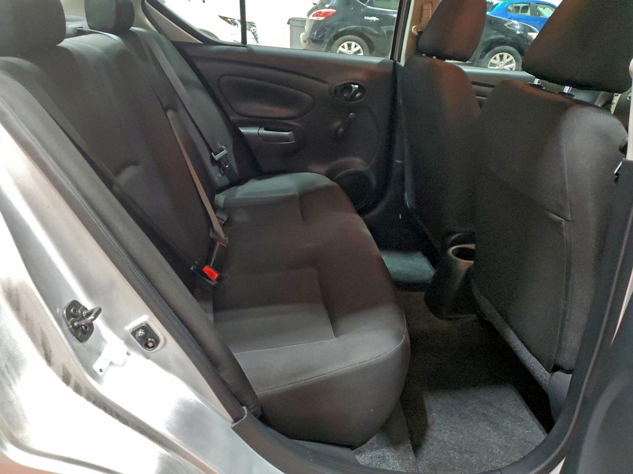 2019 NISSAN VERSA S photo 10