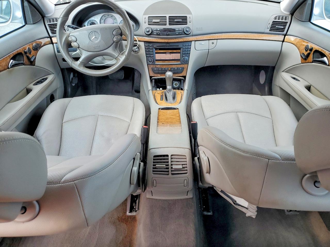 2009 MERCEDES-BENZ E 350 photo 8
