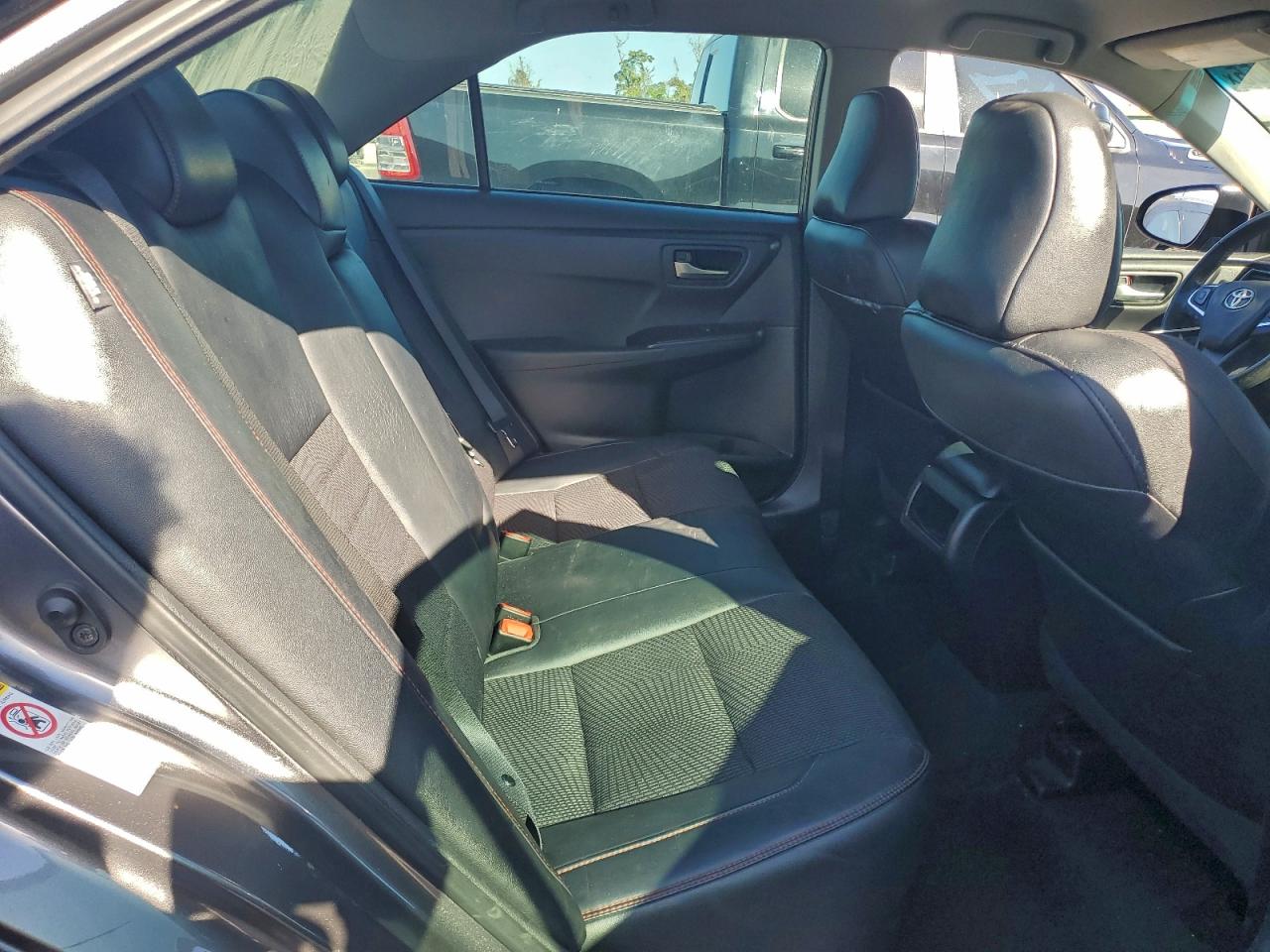 2017 TOYOTA CAMRY LE photo 10