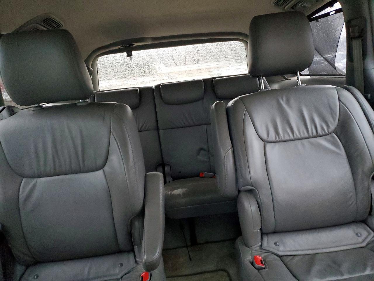 2009 TOYOTA SIENNA photo 10