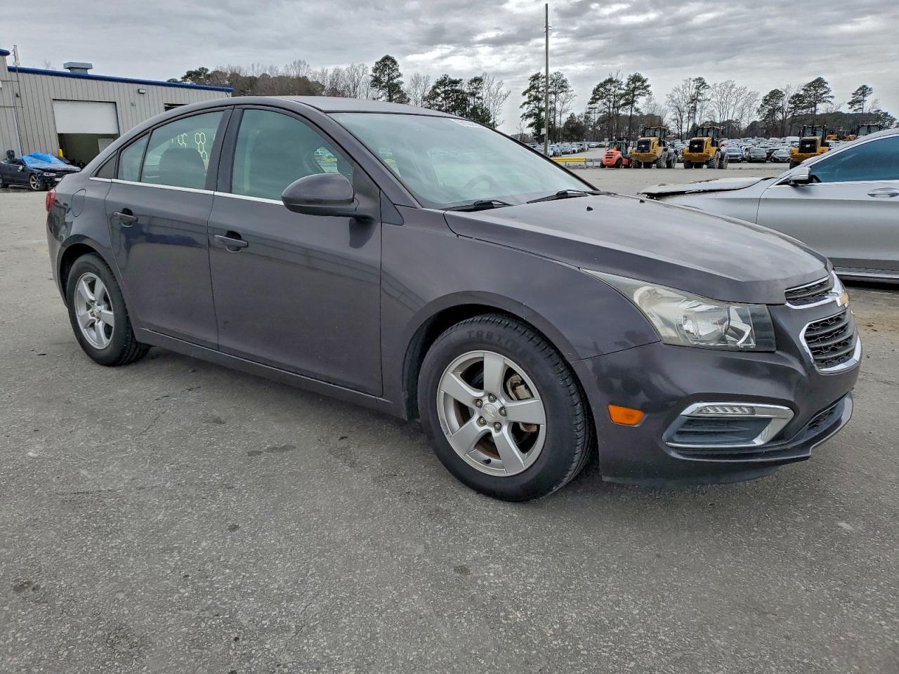2015 CHEVROLET CRUZE LT photo 4