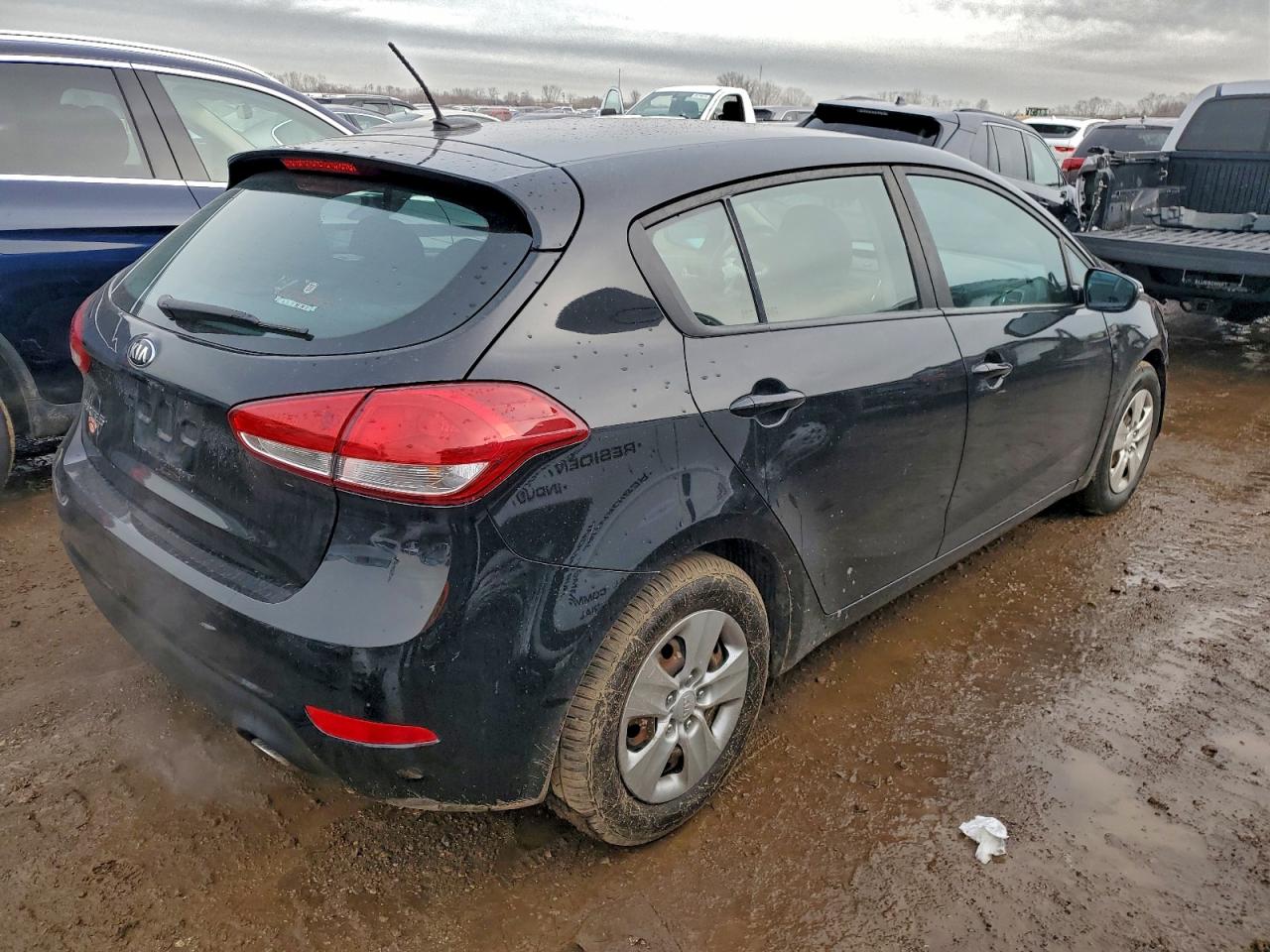 2017 KIA FORTE LX photo 3