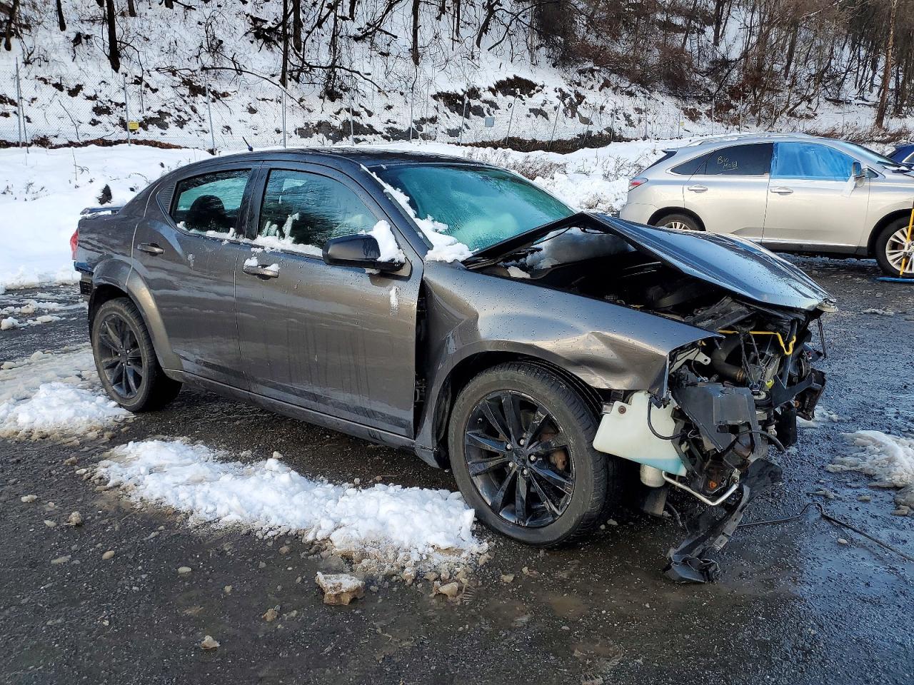 2014 DODGE AVENGER SE photo 4