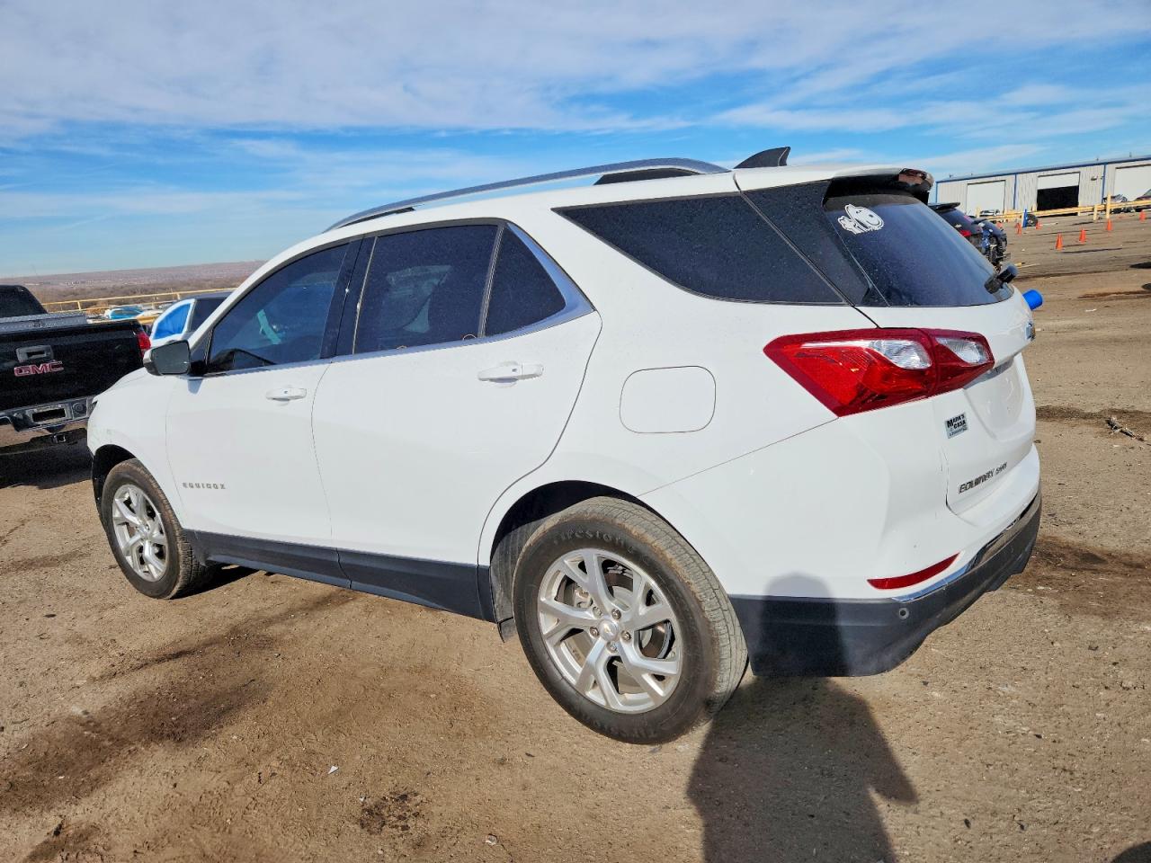 2019 CHEVROLET EQUINOX LT photo 2