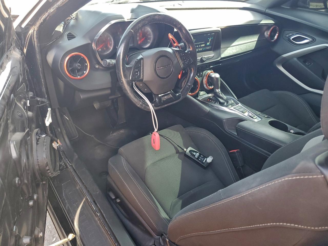 2017 CHEVROLET CAMARO LT photo 8