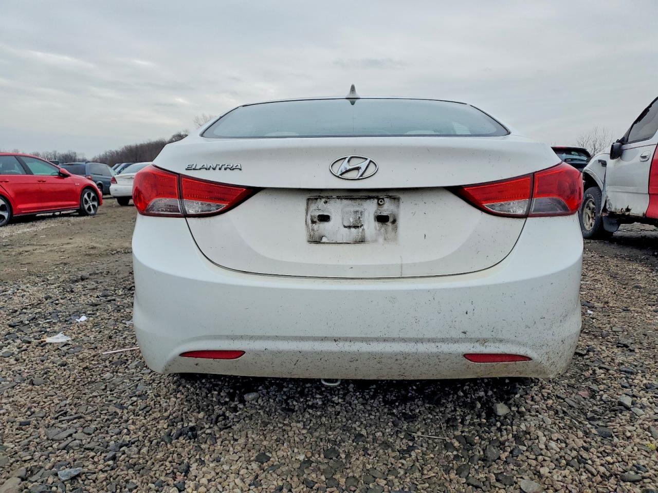2013 HYUNDAI ELANTRA GLS photo 6