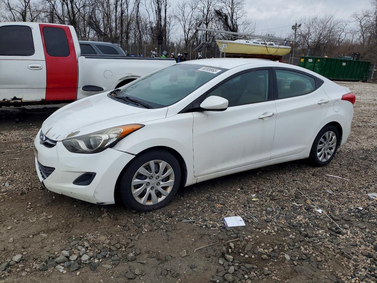 2013 HYUNDAI ELANTRA