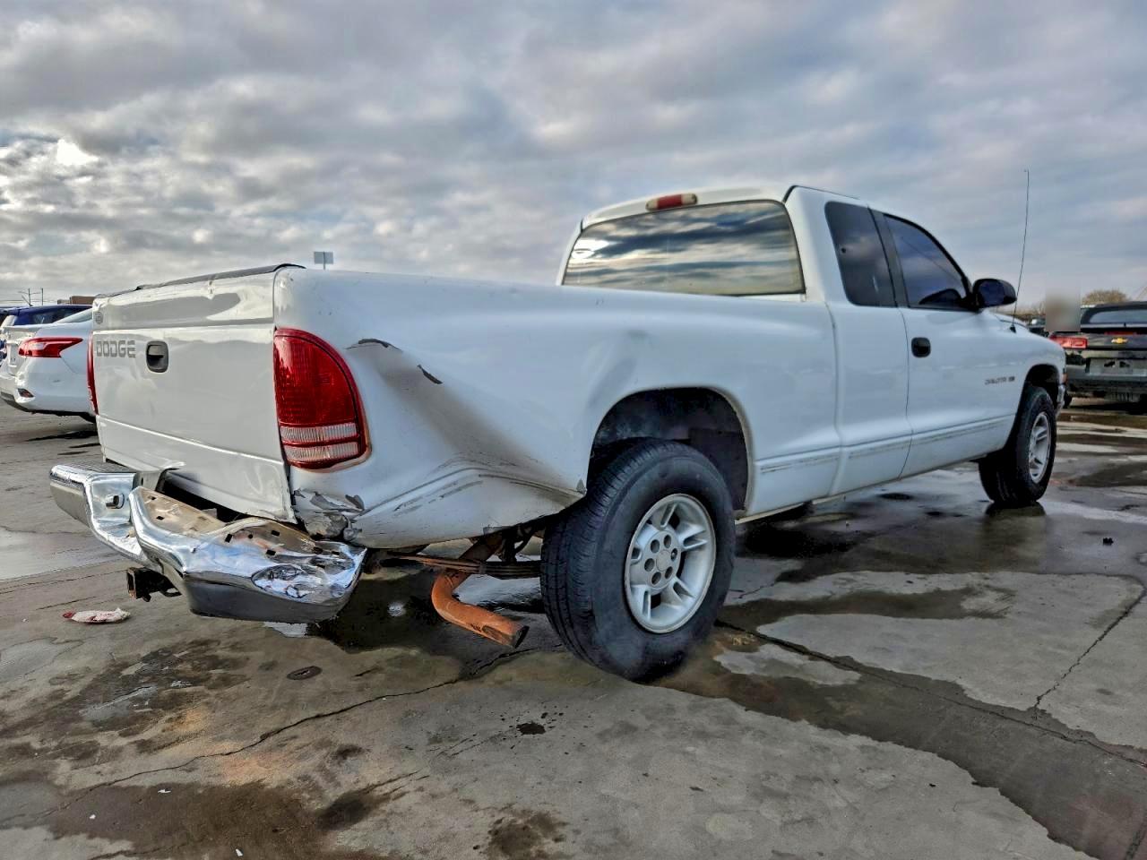 1999 DODGE DAKOTA photo 3