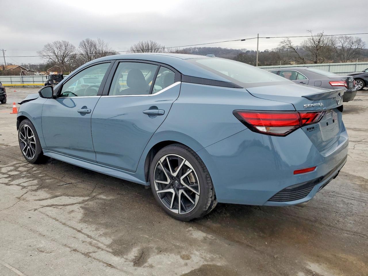 2025 NISSAN SENTRA SR photo 2
