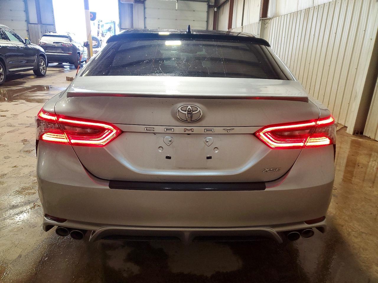 2022 TOYOTA CAMRY XSE photo 11