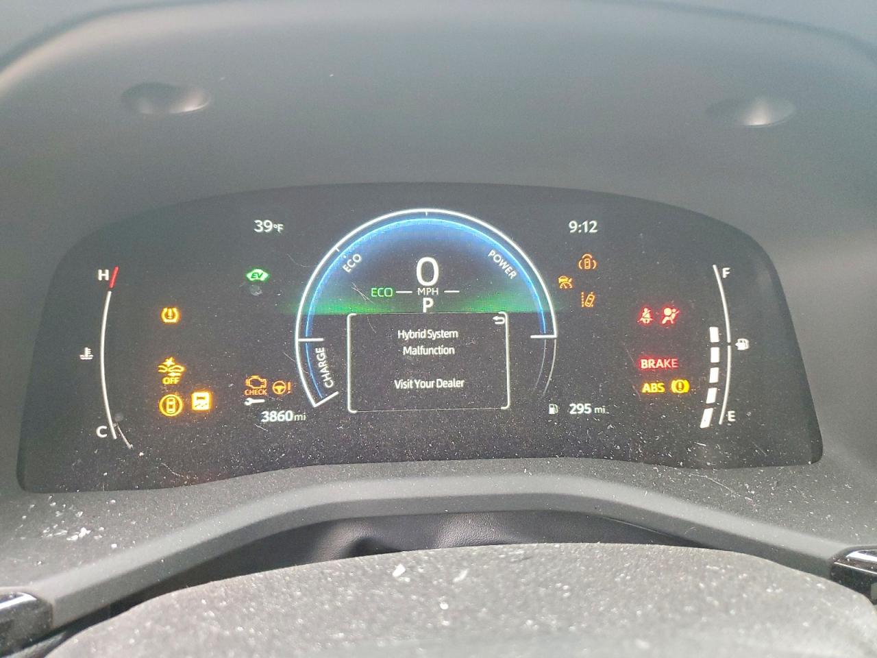 2025 TOYOTA CAMRY XSE photo 9