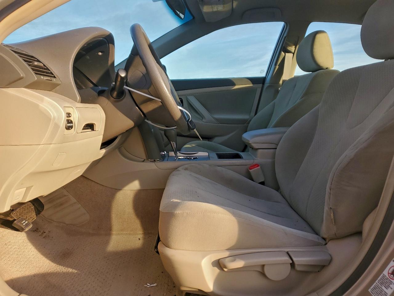 2009 TOYOTA CAMRY BASE photo 7