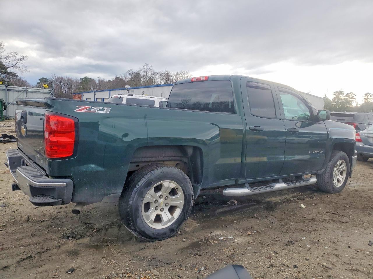 2014 CHEVROLET SILVERADO K1500 LT photo 3