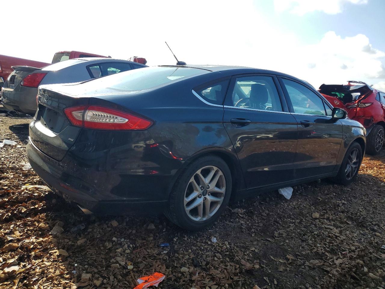 2013 FORD FUSION SE photo 3
