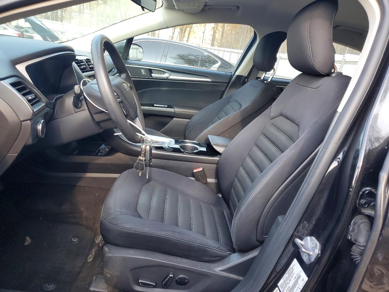 2013 FORD FUSION SE photo 7