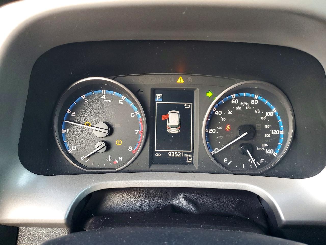 2017 TOYOTA RAV4 LE photo 9