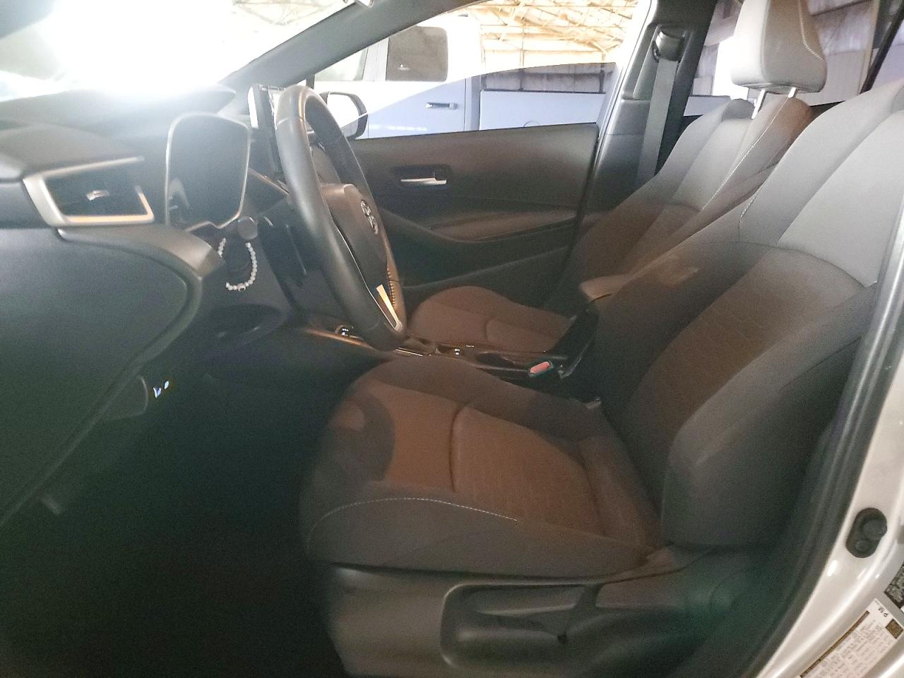 2021 TOYOTA COROLLA SE photo 7