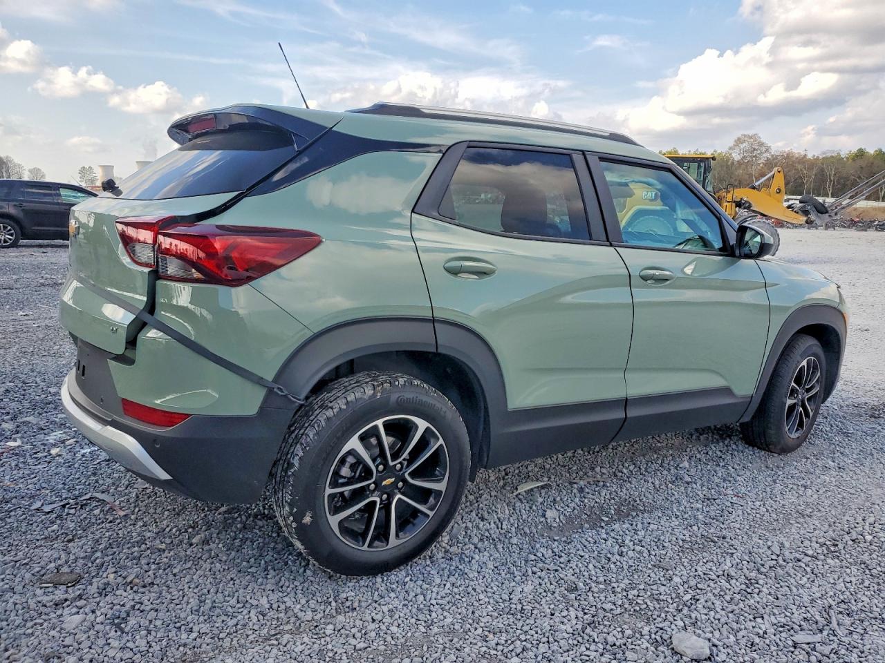 2025 CHEVROLET TRAILBLAZER LT photo 3