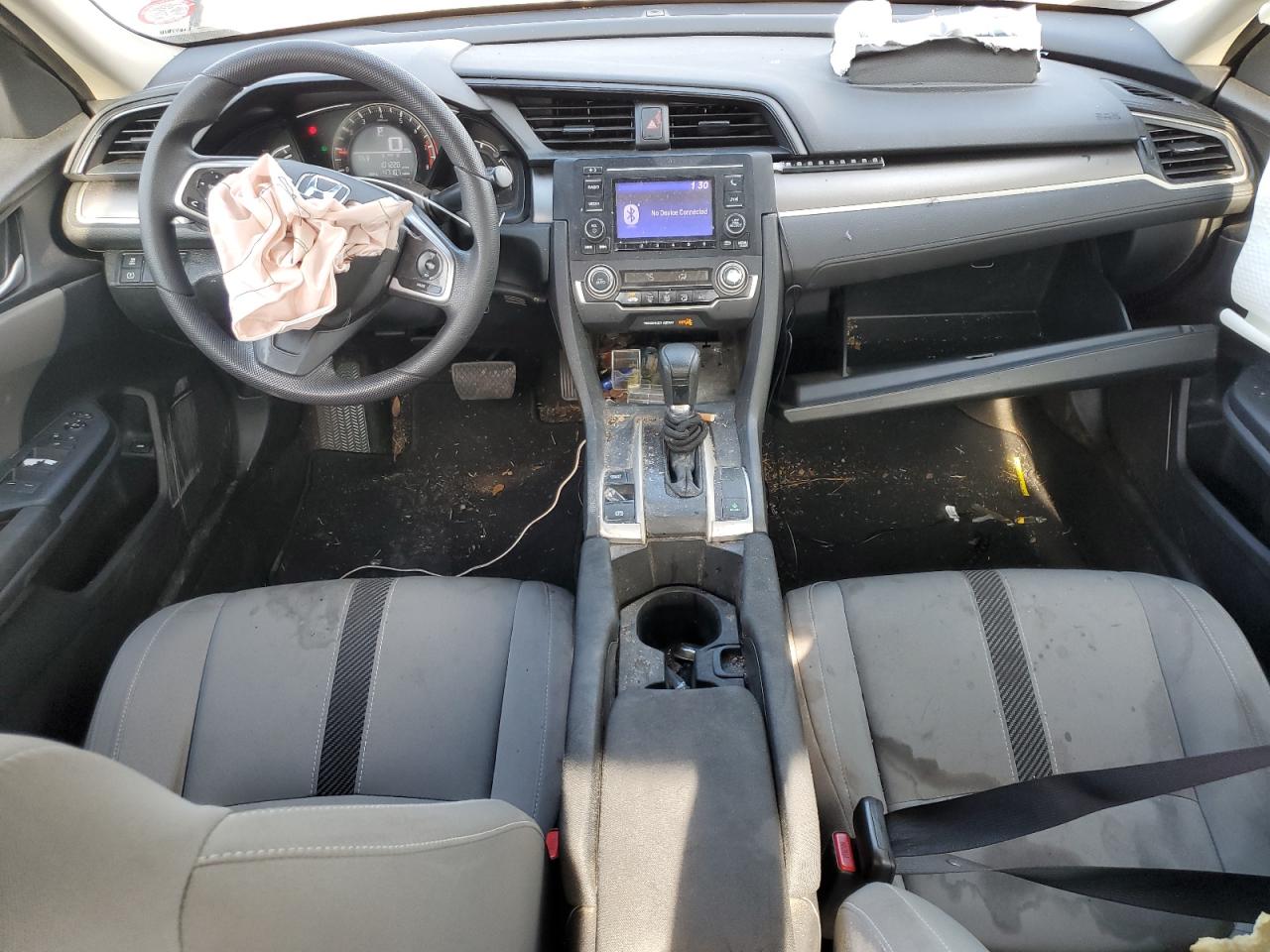 2017 HONDA CIVIC LX photo 8