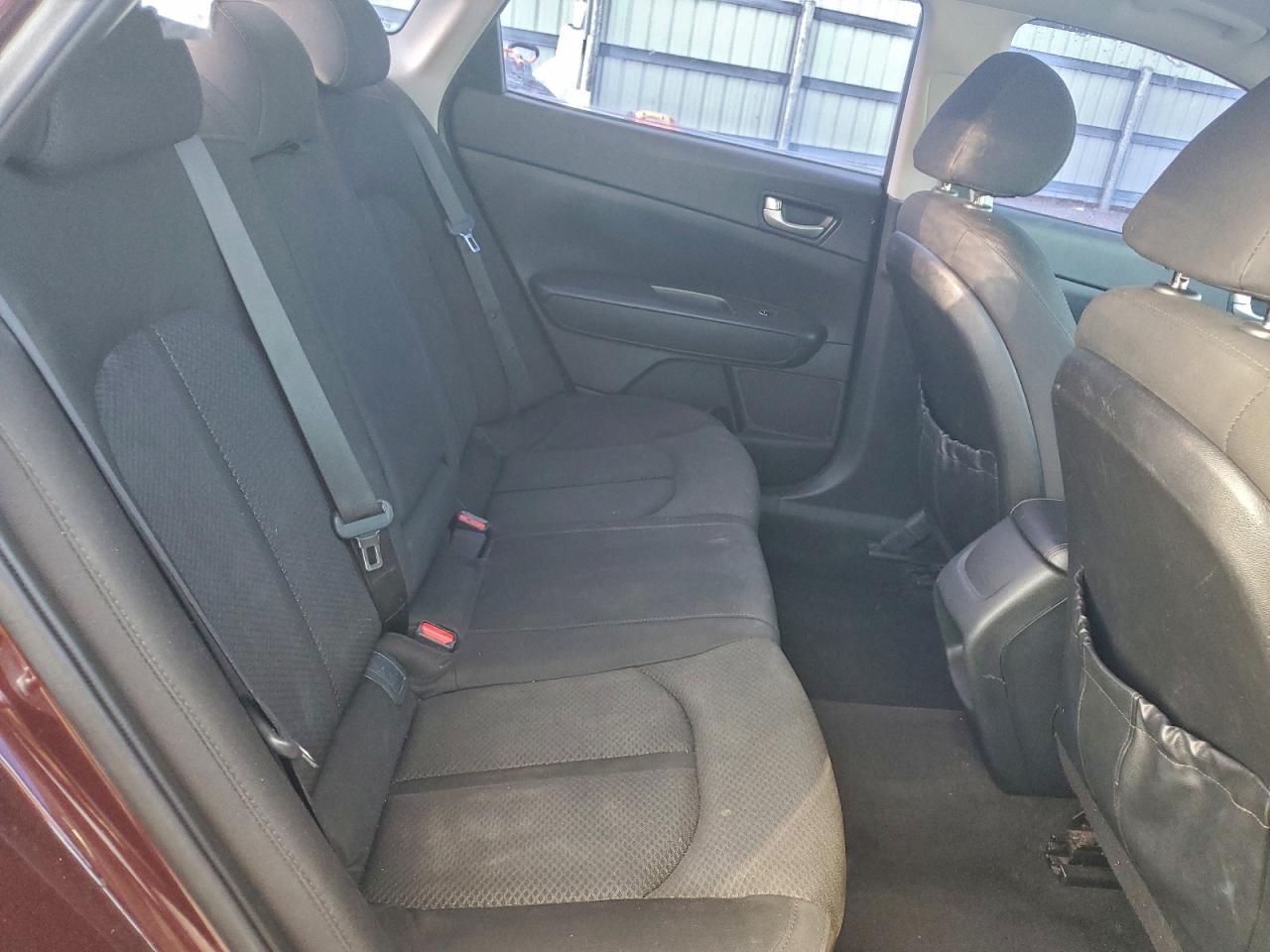 2016 KIA OPTIMA LX photo 10