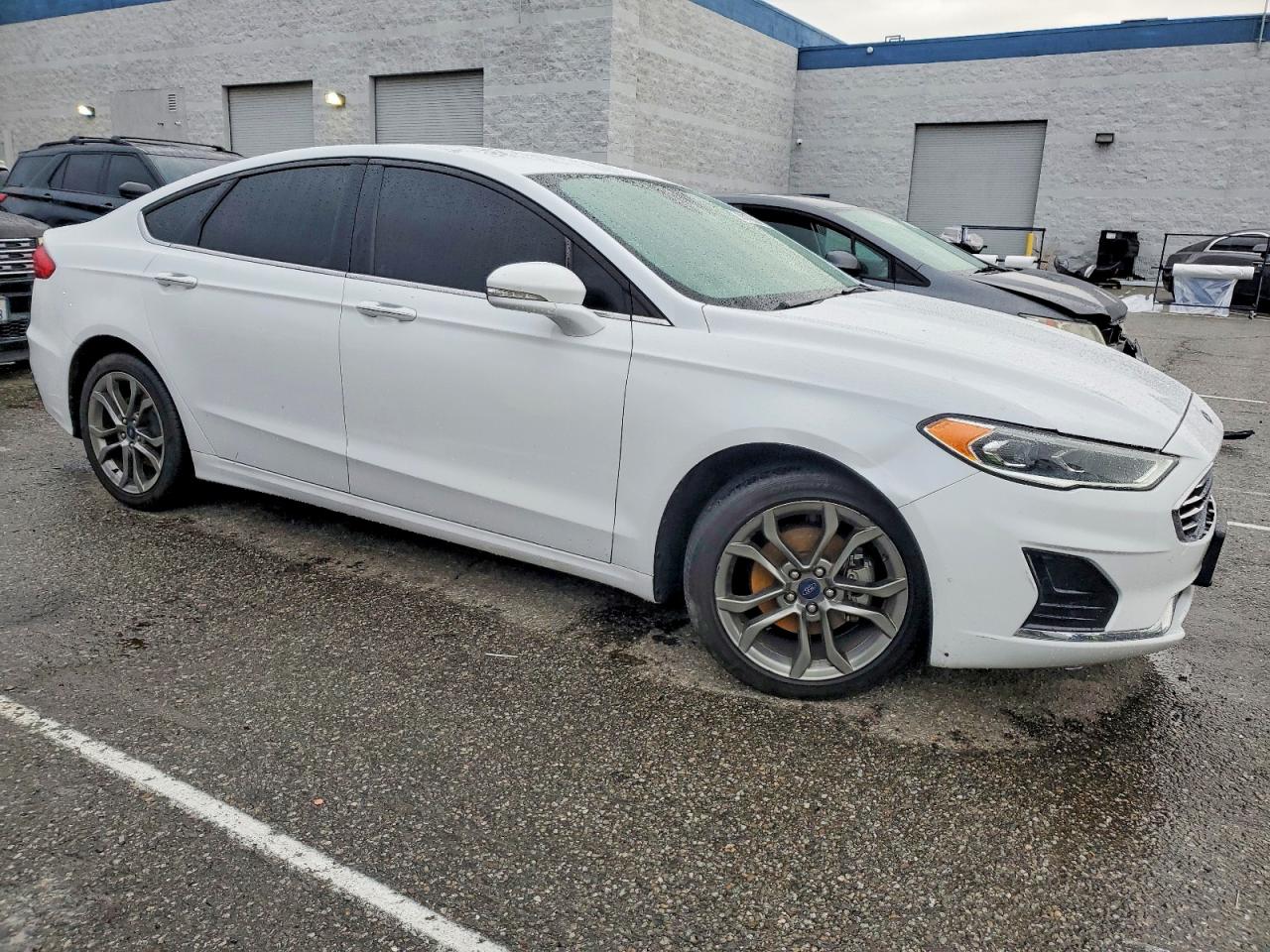 2020 FORD FUSION SEL photo 4