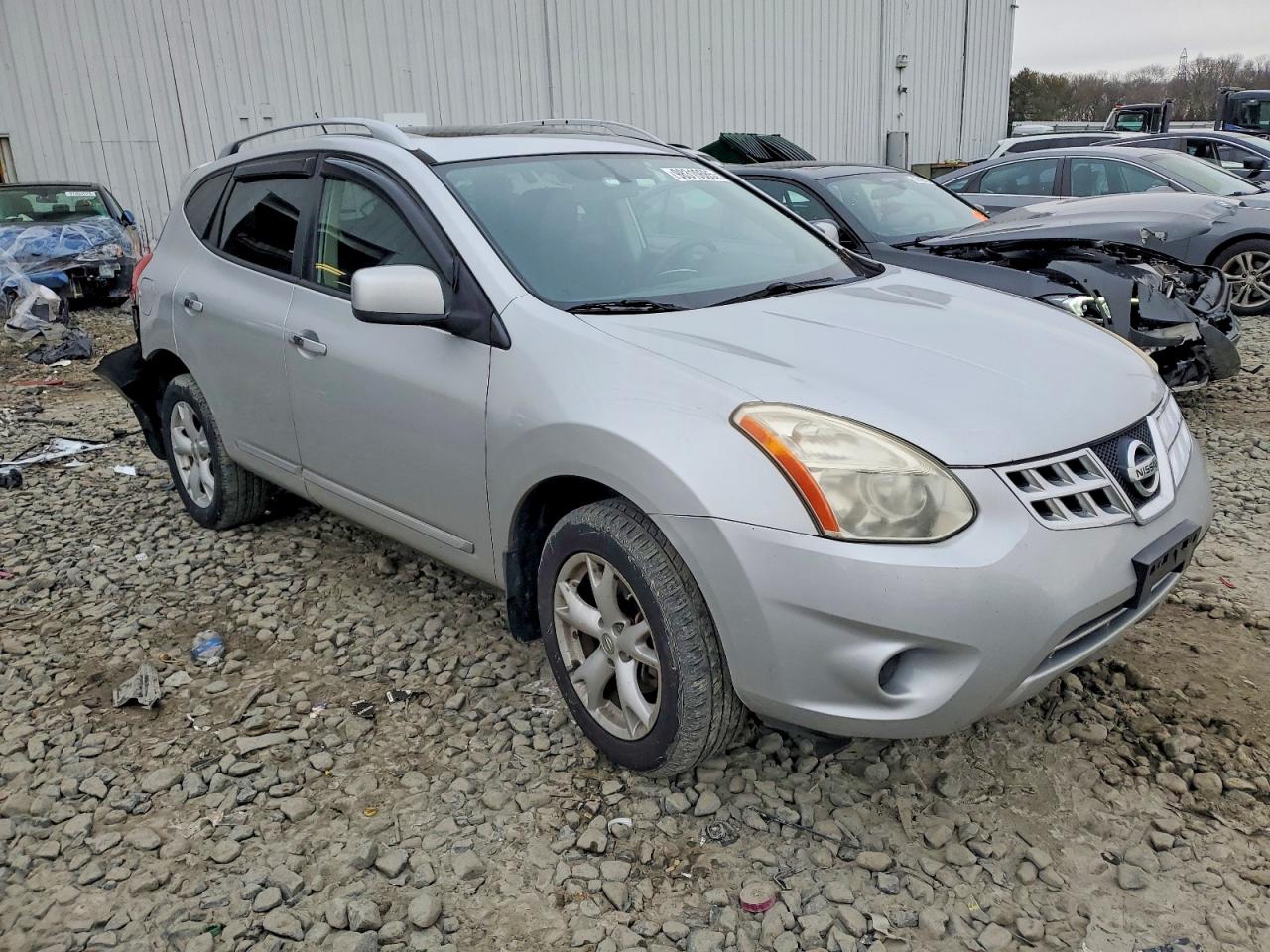 2011 NISSAN ROGUE S photo 4