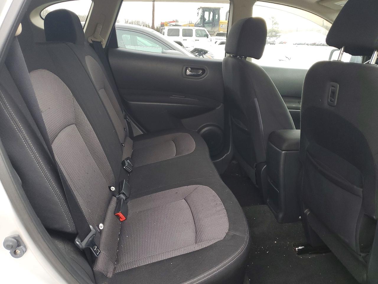 2011 NISSAN ROGUE S photo 10