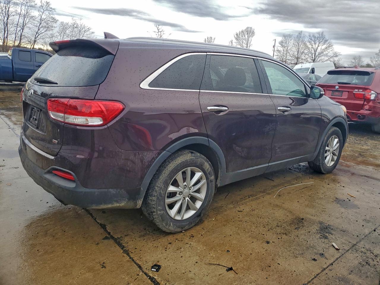 2016 KIA SORENTO LX photo 5