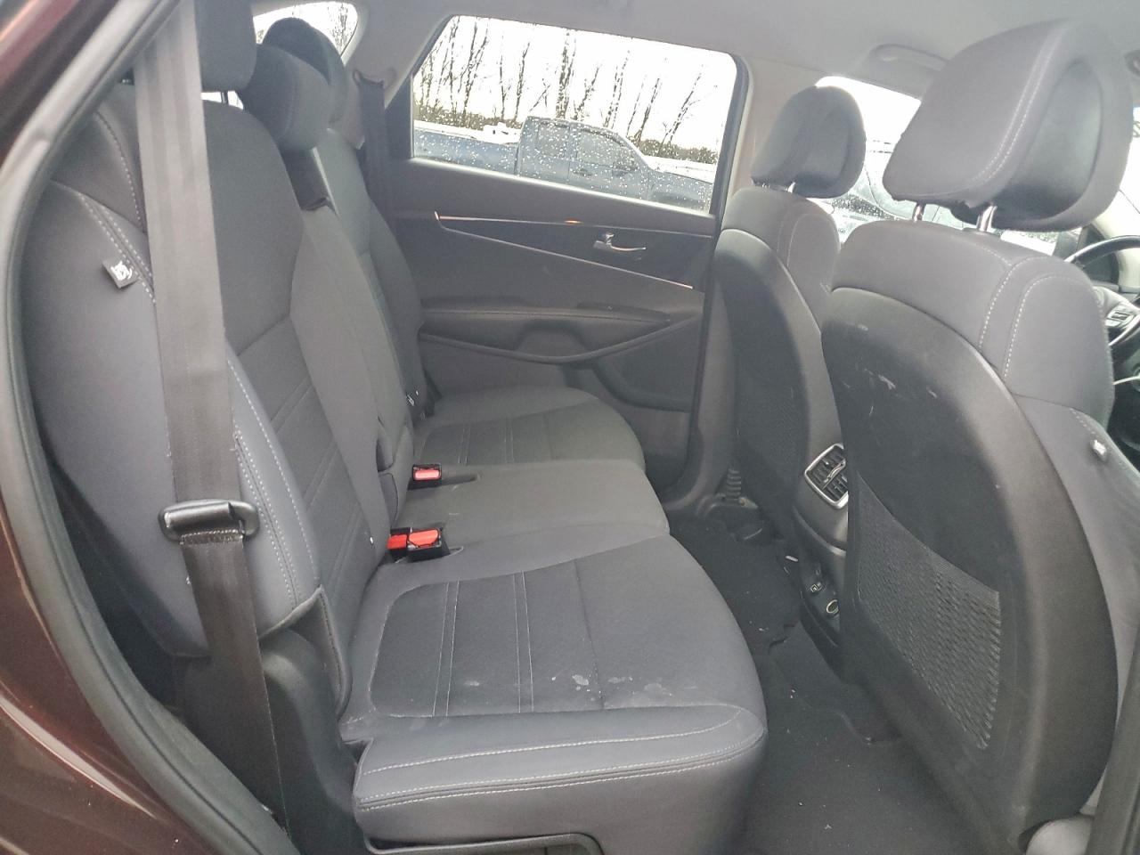 2016 KIA SORENTO LX photo 21
